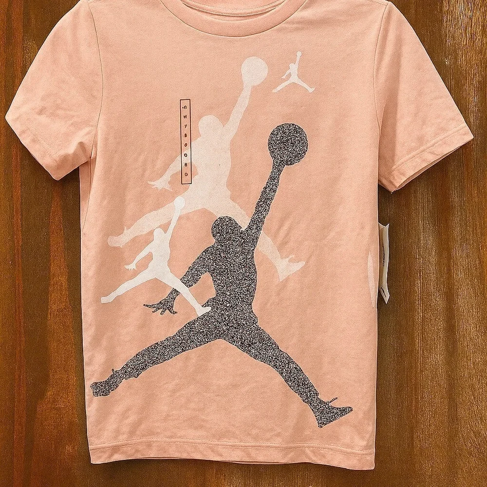 Nike Air Jordan Kids Legend Pink Jumpman Graphic T-Shirt Size M (10–12) NWT
